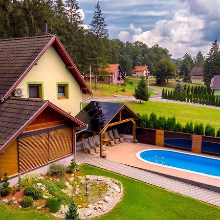 Villa Vila Sara Novo Zvecevo Exterior foto